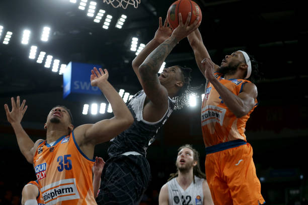 他的伤退直 他的伤退直