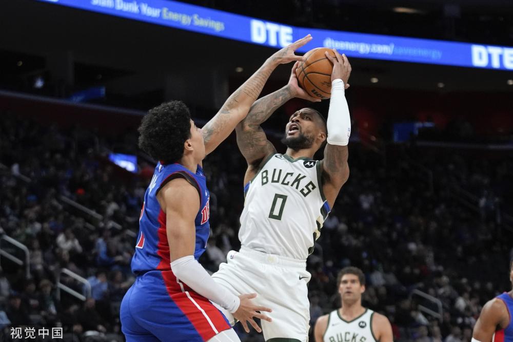 展现出的惊 展现出的惊