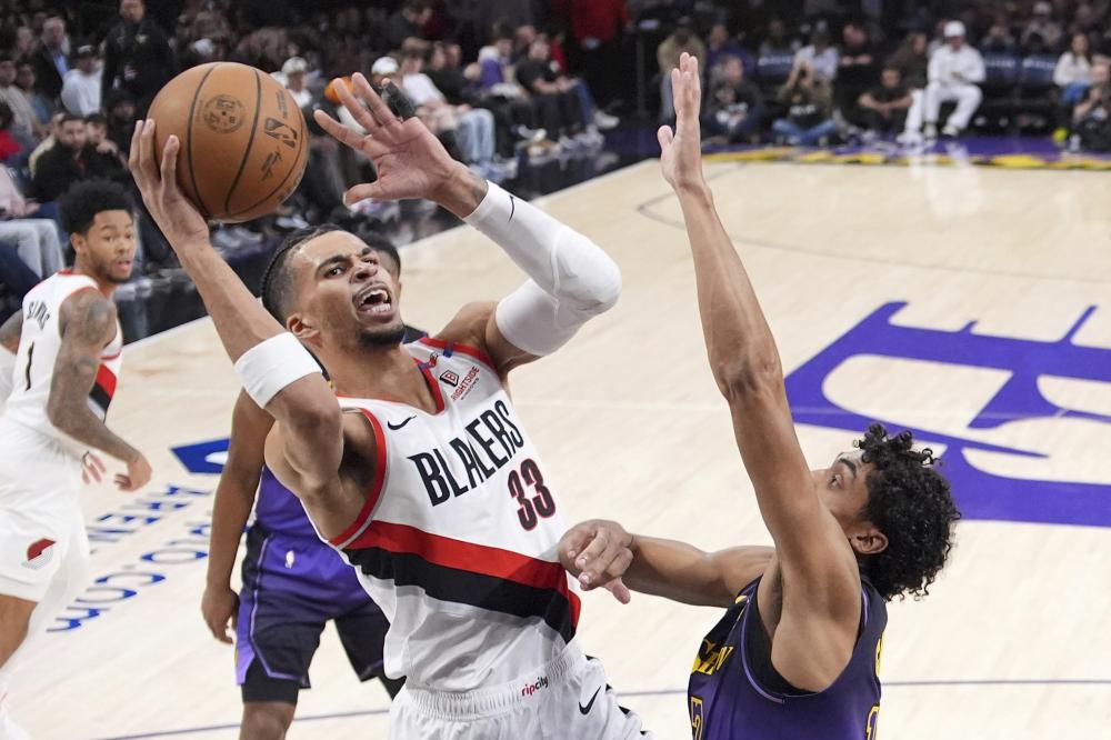 捉摸其动向 捉摸其动向