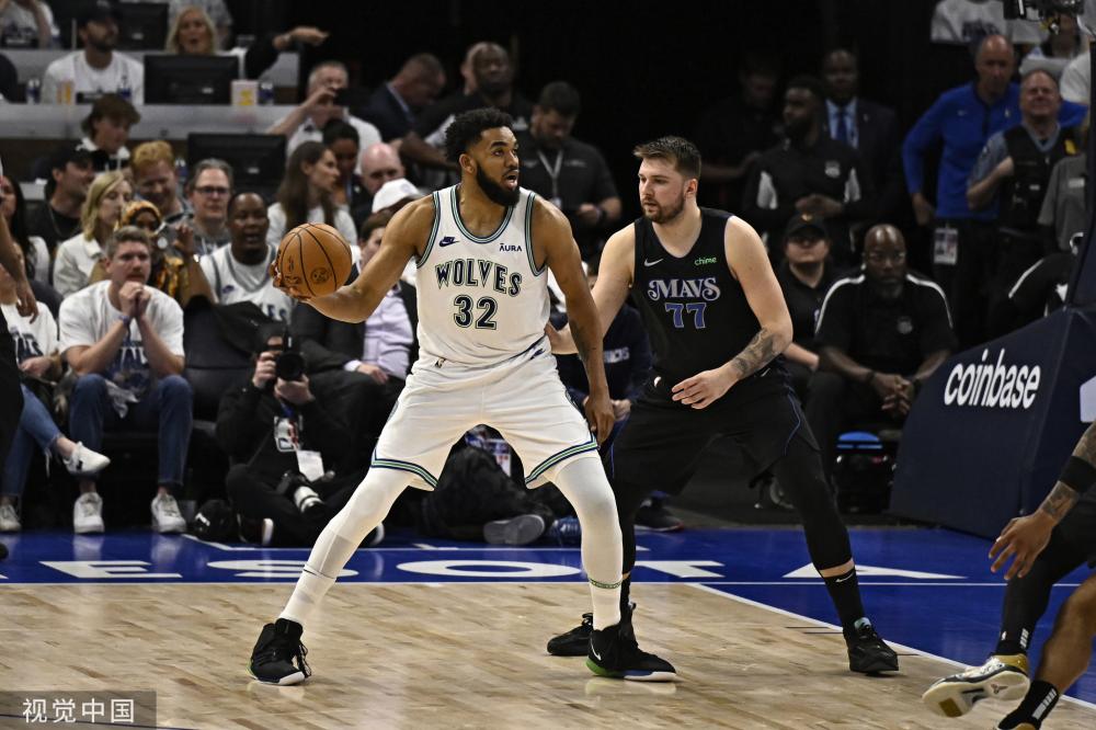 双喜临门！巴萨女足10-2血洗狼堡进欧冠四强，男.