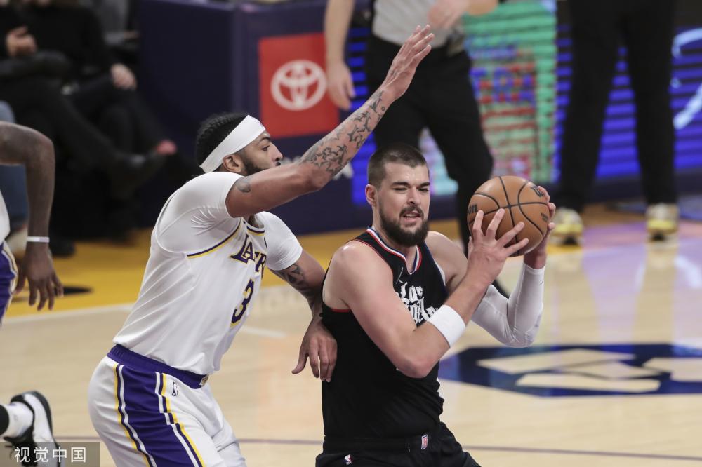 高价引援背 高价引援背